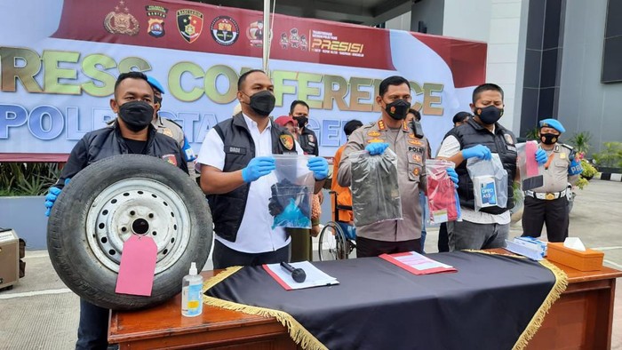 Polisi tangkap sopir dan kernet angkot yang merampok dan perkosa penumpang di Tangerang
