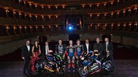 Peluncuran Motor RNF Yamaha digelar di Philharmonic Theater, Verona, Senin (24/1/2022). Acara ini dimeriahkan penampilan dua penyanyi opera ternama, Francesca Dotto dan Leonardo Cortellazzi. Foto: Dok. RNF Yamaha