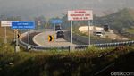 Jokowi Pamer Bangun Jalan Tol 1.900 Km dalam 7 Tahun