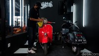 Andre Medean selaku pemilik Bellissimo mengatakan, kini tren classic look dan sport look Vespa sudah hampir seimbang.