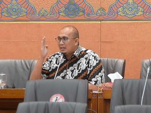 Tolak Impor Kereta Bekas, Andre Rosiade Bantah Zalimi Pengguna KRL