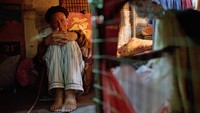 Pemerintah Hong Kong memprediksi rumah kandang ini pertama kali muncul pada 1950 saat pendatang dari China lagi banyak-banyaknya. Pasokan rumah tinggal yang layak menjadi masalah besar bagi Hong Kong di tengah pertumbuhan ekonominya yang pesat.