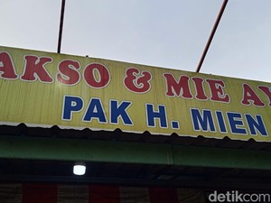 Sedap Nikmat Bakso Rudal di Warung Bakso Pak H. Mien