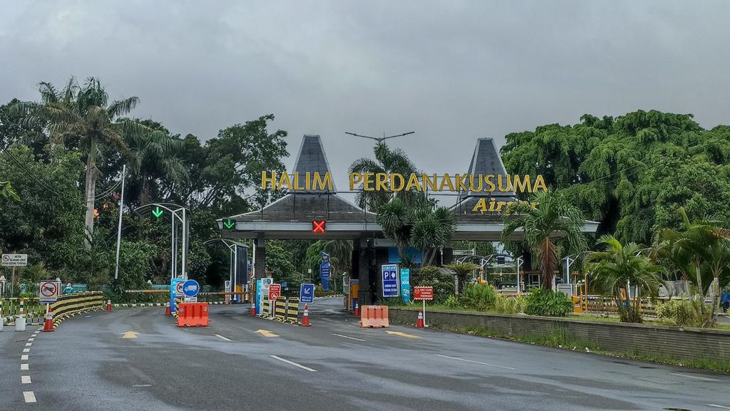 Curhat Pemilik Warung Tutup Imbas Revitalisasi Bandara Halim Perdanakusuma