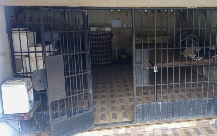 Penemuan kerangkeng yang berisi sejumlah warga di rumah Bupati Langkat nonaktif Terbit Rencana Perangin Angin gegerkan publik. Ini penampakannya.