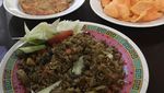 Ello Doyan Burger dan Nasi Goreng, Ini Keseruan Momen Makannya