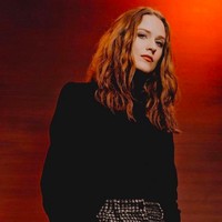 “Kami telah membahas simulasi adegan seks, tetapi begitu kamera diputar, dia mulai melakukan penetrasi sungguhan. Aku tidak pernah menyetujui itu,” kenang Wood. Foto: dok. Instagram/@evanrachelwood