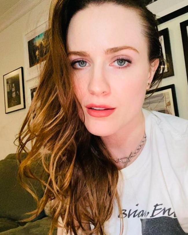 Evan Rachel Wood jadi kontroversi karena dia pernah mengaku sebagai biseksual. Foto: dok. Instagram/@evanrachelwood