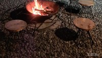 Api Unggun di area restaurant