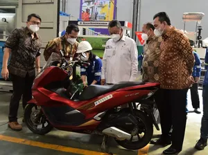 Mantap! Indonesia Uji Coba Bensin dari Kelapa Sawit