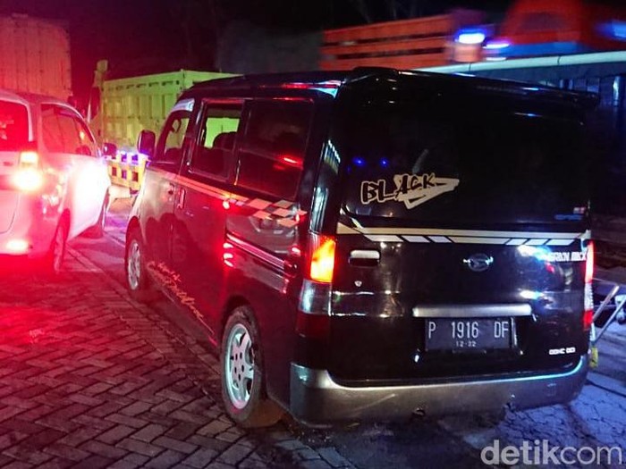 kemacetan di probolinggo akibat banjir