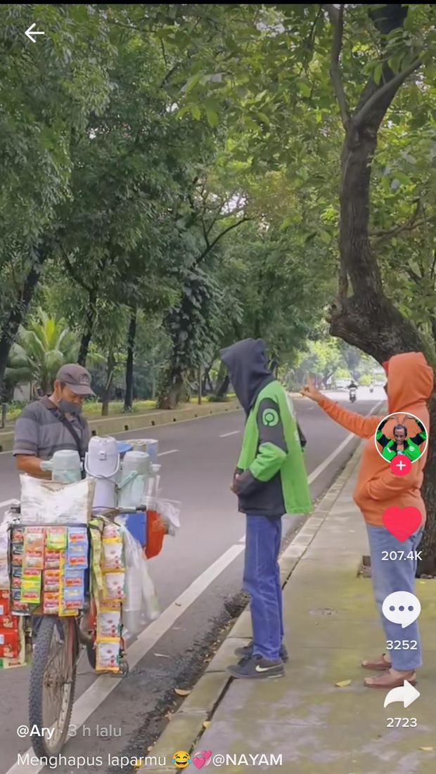 Kocak! Babeh Ojol Parodikan Video Klip Noah Jadi 'Menghapus Laparmu'
