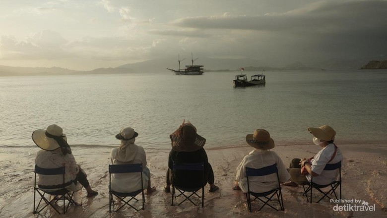 Liburan Paling Otentik di Labuan Bajo Island hopping