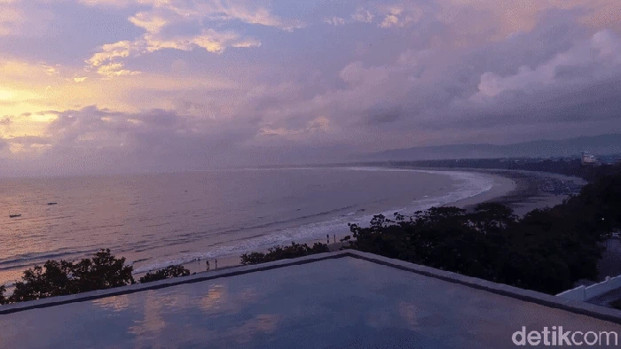 Menikmati Senja di Pangandaran