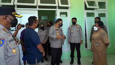 Momen Kapolda Papua Barat Tinjau Keamanan di Sorong Pasca-Bentrok