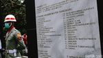 Momen Prabowo Tabur Bunga di Peringatan Hari Bhakti Taruna