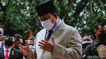 Momen Prabowo Tabur Bunga di Peringatan Hari Bhakti Taruna