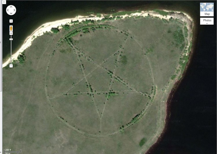 Pemandangan aneh Google Earth Pemandangan aneh Google Earth