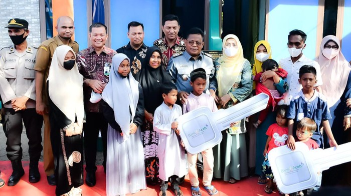 Pemkot Banda Aceh renovasi rumah warga.