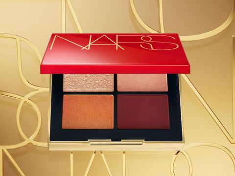 Produk kecantikan bertema Imlek 2022