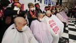 Tolak Lockdown, Pengusaha Korea Rame-rame Gundulin Kepala