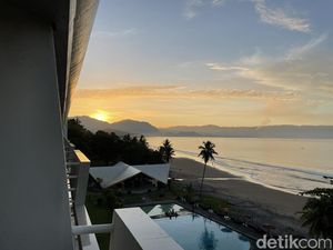 Sunrise di Samudra Beach Palabuhanratu Bisa Jadi yang Terbaik