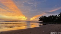 Sunset yang menakjubkan di hotel warisan Presiden Soekarno. (Ahmad Masaul Khoiri/detikcom)