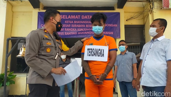 Tersangka pencurian handphone di Surabaya