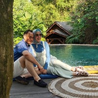 Jelang pernikahan, Venna dan Ferry sudah tak ragu lagi untuk memamerkan kemesraan. Bahkan foto-foto kebersamaan keduanya pun tak kalah dari pasangan-pasangan muda. Foto: Instagram/@vennamelindareal