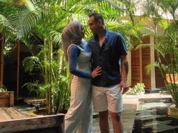 8 Foto Romantis Venna Melinda & Ferry Irawan Liburan di Bali, Bikin Baper