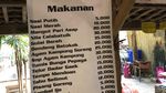 Warung Tuman, Andalkan Menu Rumahan di Bawah Rindangnya Pekarangan