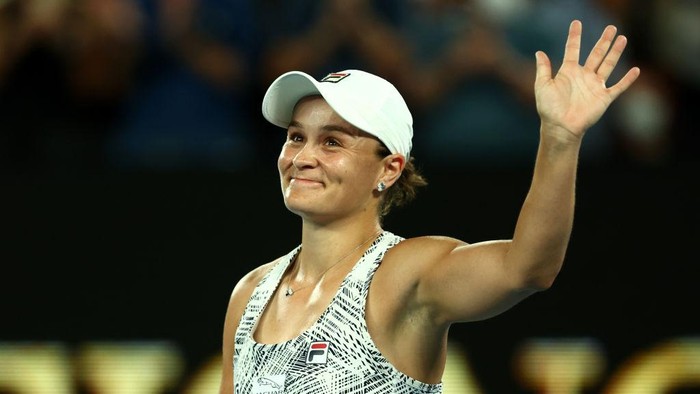 MELBOURNE, AUSTRALIA - JANUARY 27: Ashleigh Barty of Australia celebrates winning her Womens Singles Semifinals match against Madison Keys of United States during day 11 of the 2022 Australian Open at Melbourne Park on January 27, 2022 in Melbourne, Australia. (Photo by Clive Brunskill/Getty Images)