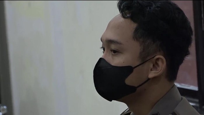 Bripda Randy ikuti sidang kode etik