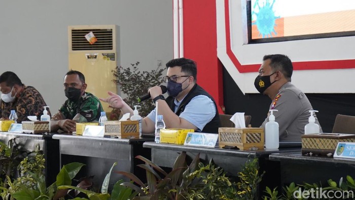 Bupati Kediri Hanindhito Himawan