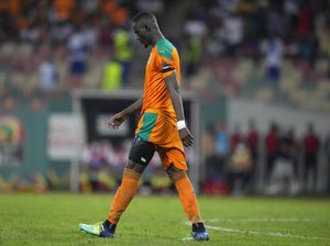 Piala Afrika: Gaya Penalti Eric Bailly Disorot, Tiru Bruno Fernandes?