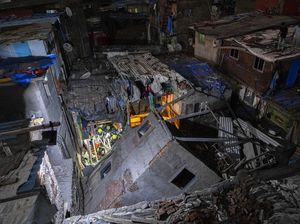 Gedung Ambruk di Permukiman Padat India