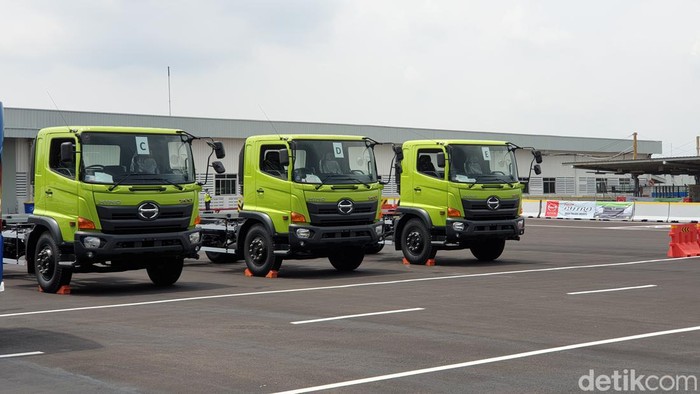 Hino Bikin Fasilitas Pelatihan Sopir Truk