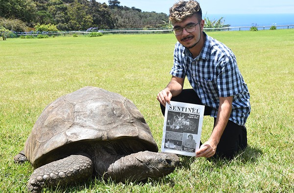  Dia juga tercatat dalam Guinness World Records dalam kategori yang mencakup semua kura-kura dan terrapin.