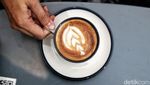 Berkenalan dengan Kittybot, Robot Kucing Pelayan Kafe di Pasar Baru