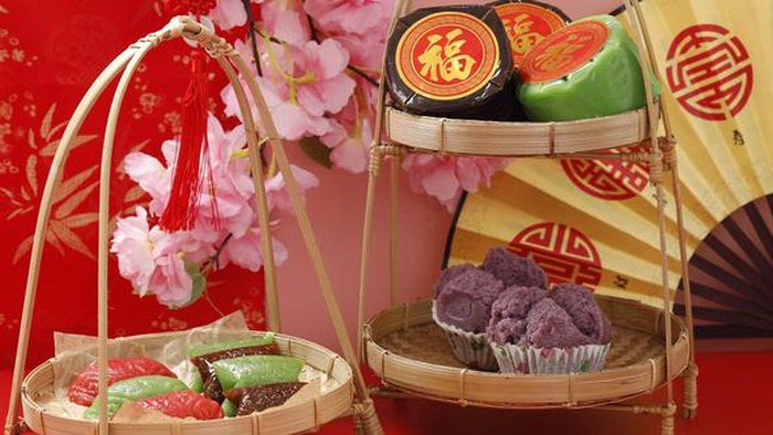 Kue khas Imlek yang melambangkan keberuntungan.