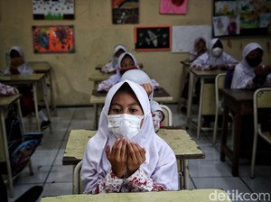 PTM Tak Disetop, Pakar Ingatkan Rawat Inap COVID-19 Omicron Anak Lebih Tinggi