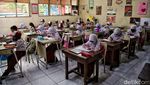 Ironi, Omicron Melonjak Namun Sekolah Tatap Muka Masih 100 Persen