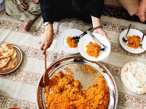 Netizen Bagikan Alasan Mengapa Mereka Pelit Berbagi Makanan ke Saudara