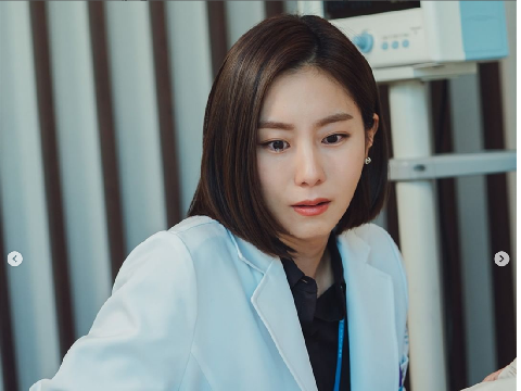 Pemain Drama Korea Ghost Doctor