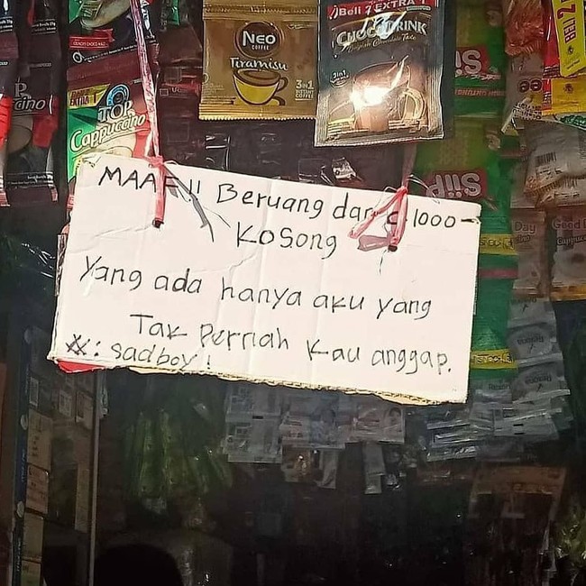 Curhatan hati lainnya yang diselipkan di sebuah pemberitahuan. Berusaha selalu ada, tapi tak pernah dianggap. Yang sabar ya mblo.. Foto: Instagram/@awreceh.id