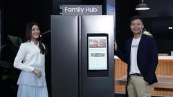 Samsung Kenalkan Family Hub, Kulkas Canggih dengan Layar Pintar