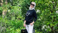 Netizen juga memuji Syahrini yang tampak semakin langsing. Foto: Instagram Syahrini