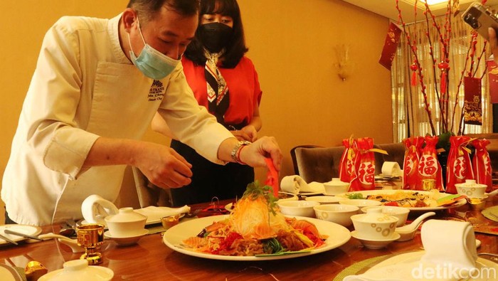 Tahun Baru Imlek Santap Masakan Khas Kekaisaran di Trans Luxury Hotel Bandung Sambut Tahun Baru Imlek 2573 dengan shio macan air, The Trans Luxury Hotel Bandung persembahkan 'Lunar New Year at The Restaurant' yang digelar pada hari Minggu dan Senin, 30 dan 31 Januari 2022.