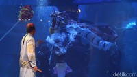 Pertunjukkan tersebut digelar di Jakarta Aquarium dan Safari di Mall Neo Soho, Jakarta.