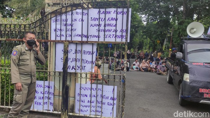 Warga korban lumpur demo Pemkab Sidoarjo